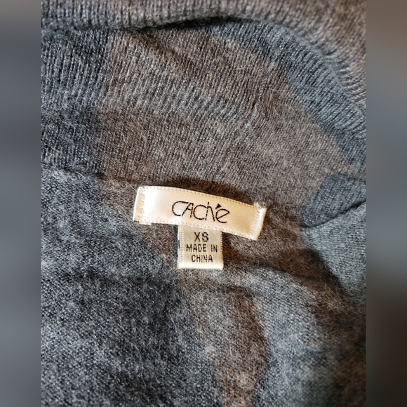 Sophisticated Cache dress - Picture 6 of 7